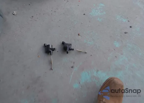 2004 Ford F-150 Lariat/Xl/Xlt из США, поврежденный, VIN 1FTPX12594NA32267